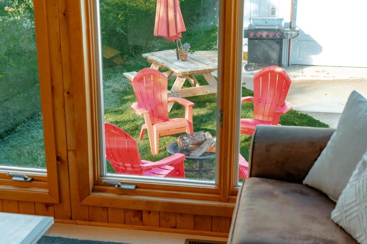 Sunroom On Maple Піктон Екстер'єр фото